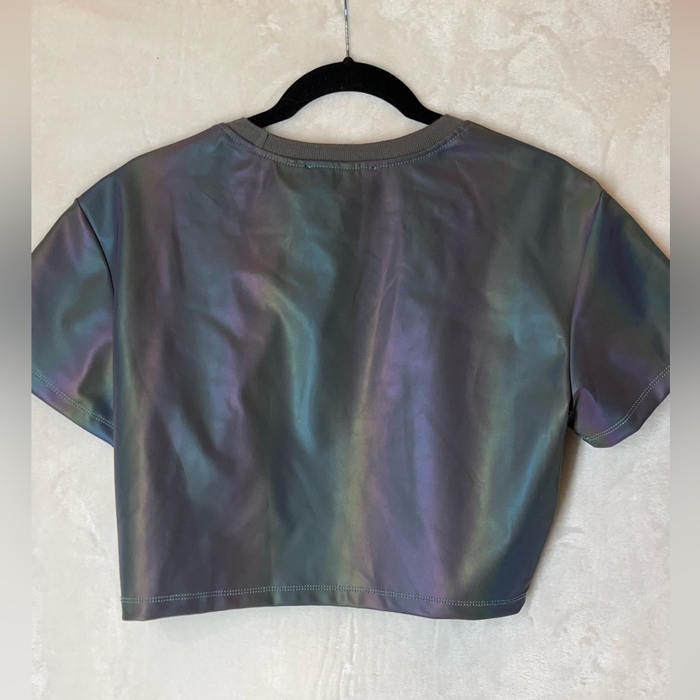 AKIRA Iridescent Crop Top - Picture 2 of 6